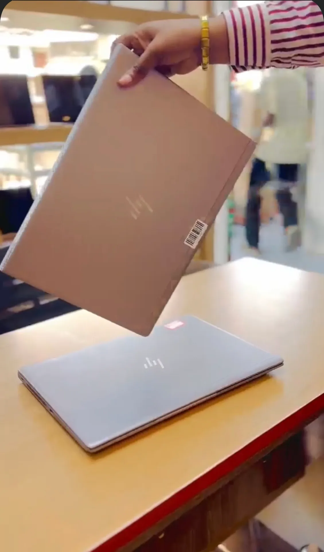 26).Hp zbook 14u G6 TOUCH